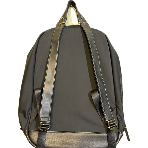 Haerfest Mercedes-Benz collaboration bag for the Benz Box. - Picture 8 of 8